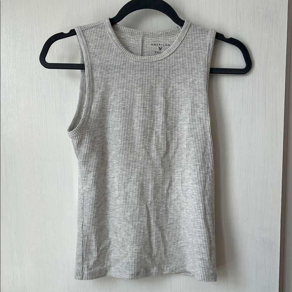 EUC Small American Eagle Outfitters Gray Fitted ribbed tank